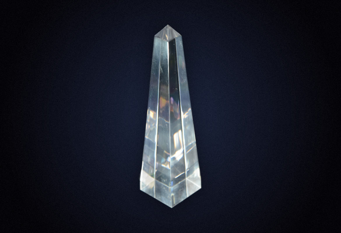 Obelisco in plexiglass